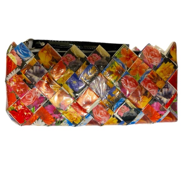 Nahui Ollin paper woven pencil case - Picture 1 of 1